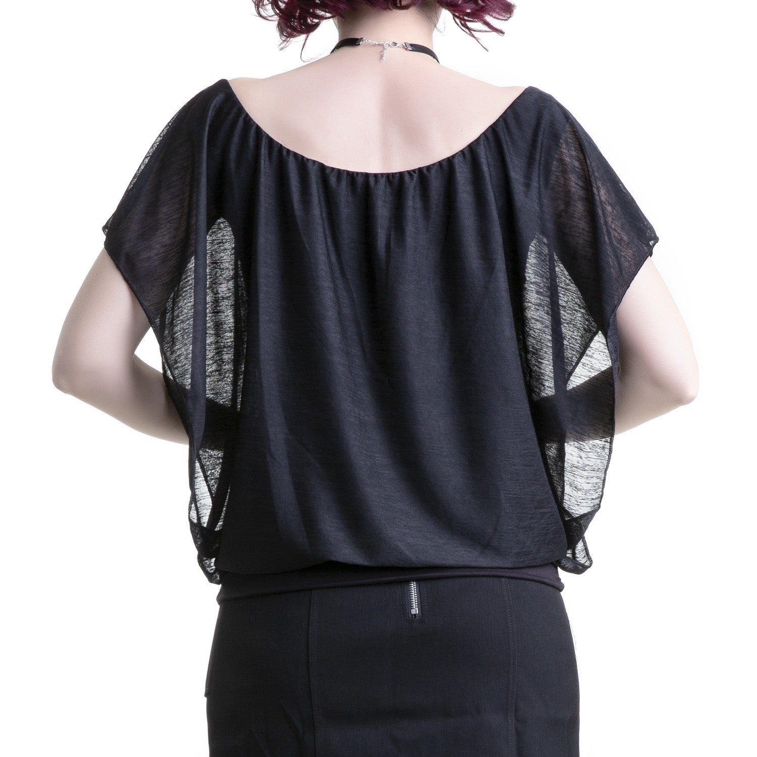 camiseta negra