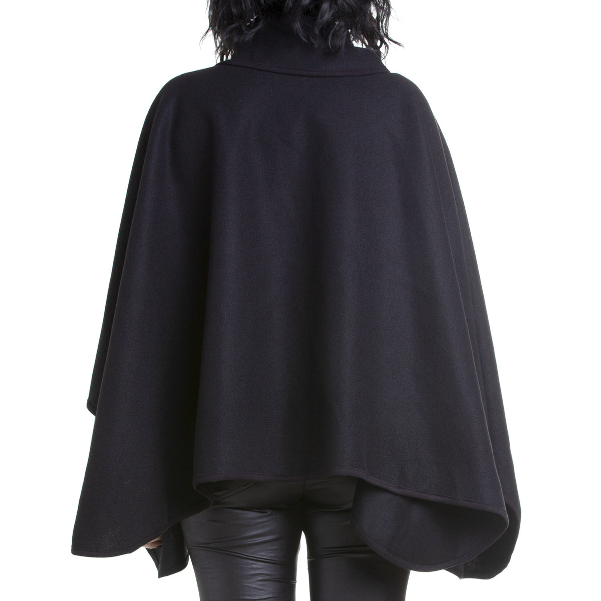 Sort Poncho