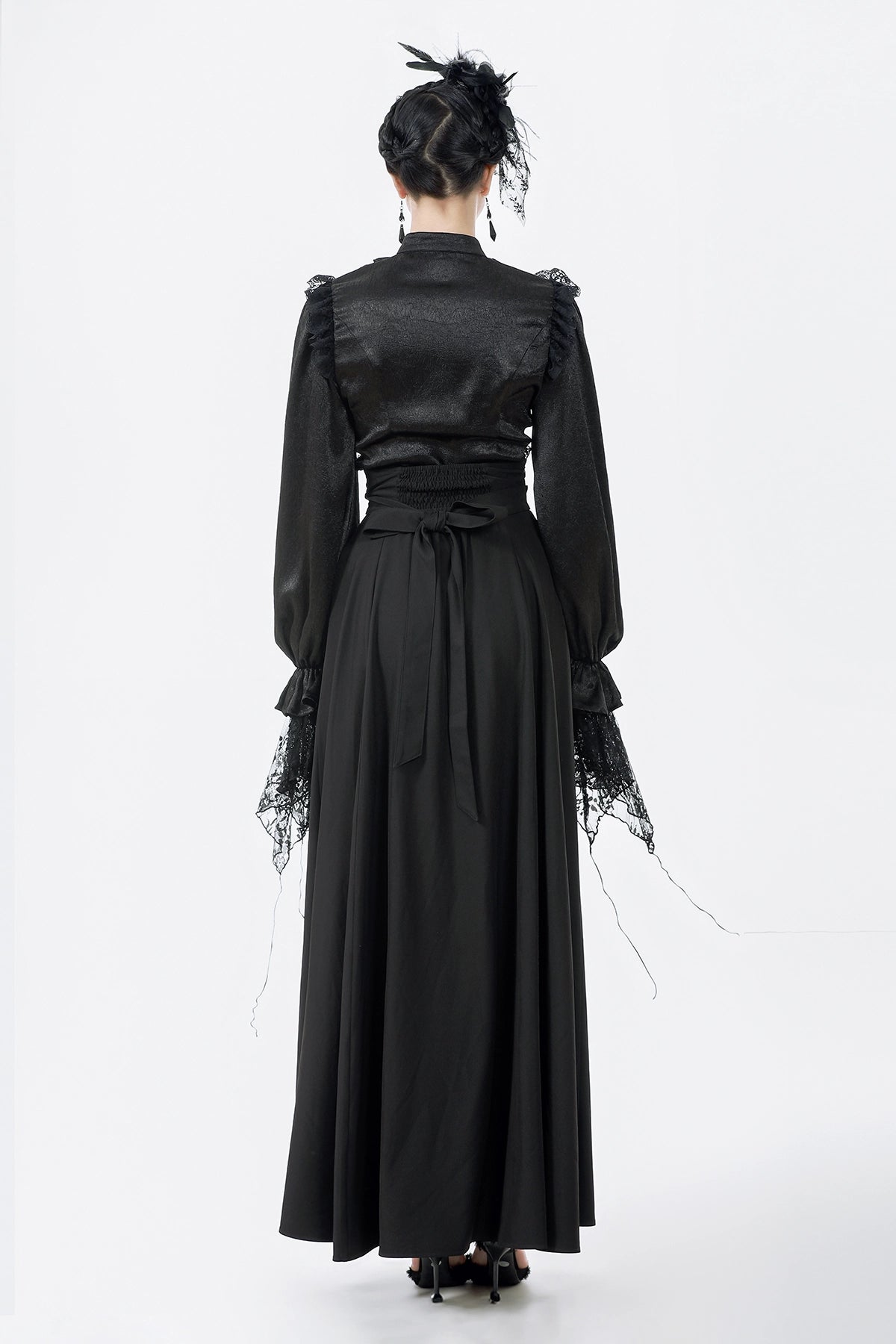 Falda Larga Victoriana de Talle Alto y Encaje