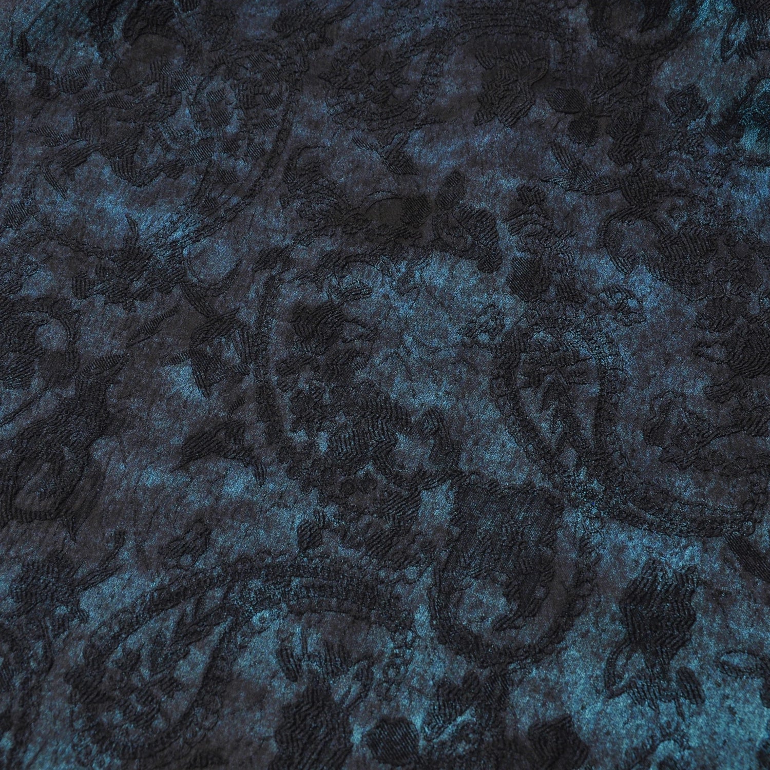 Sobrefalda Gótica com Cintura Corset e folhos