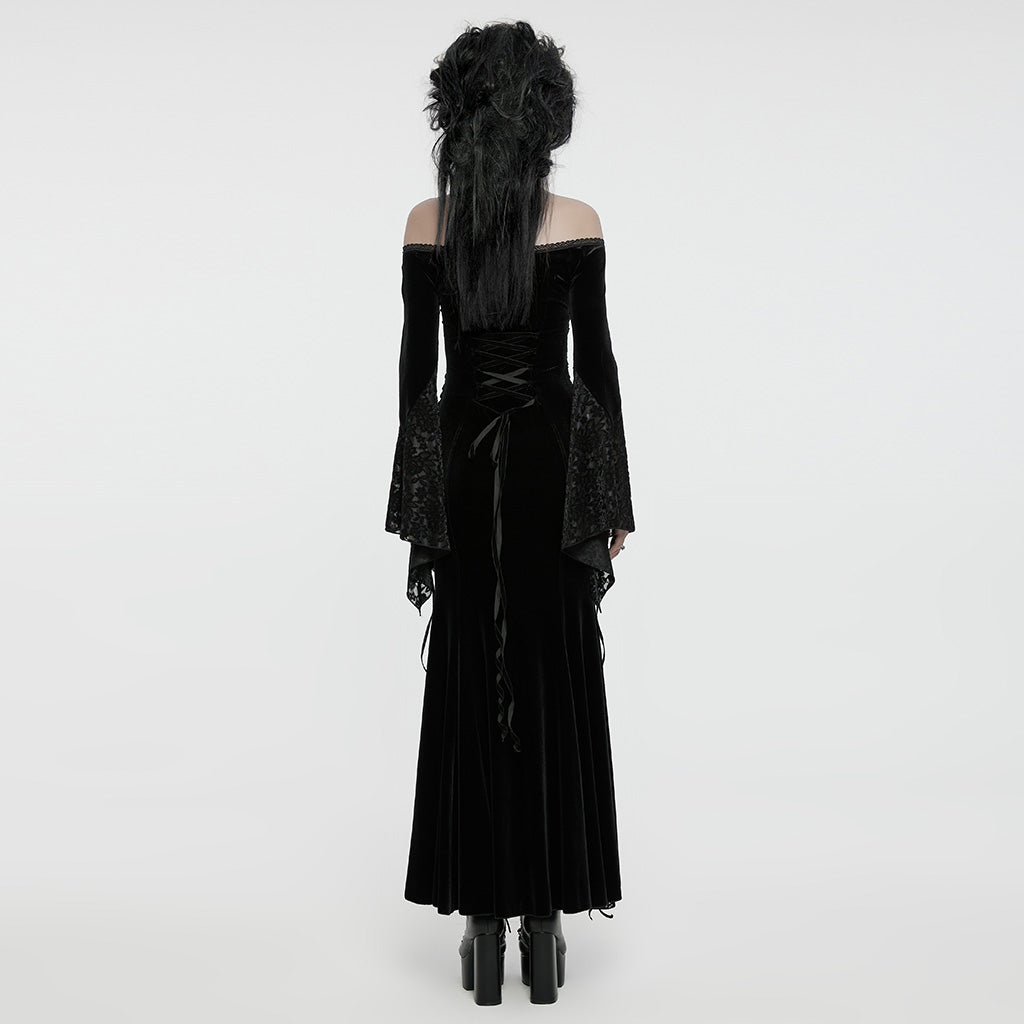 Espalda del vestido gótico negro con lazada de cinta de terciopelo
