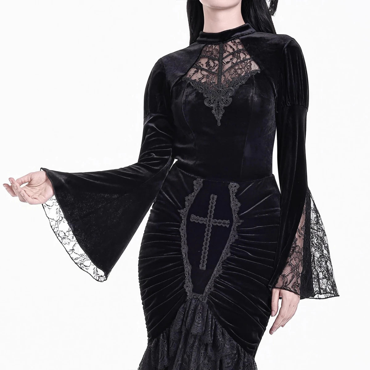 Blusa Gótica de Terciopelo Negro con Mangas Campana y Encaje - Crazyinlove