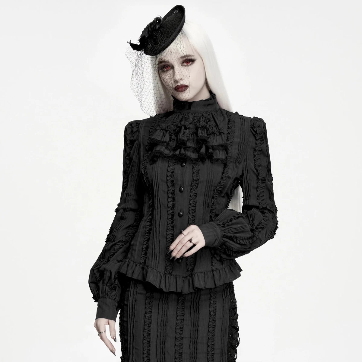 Blusa Victoriana Negra con Chorrera y Lazada en la Espalda - Crazyinlove