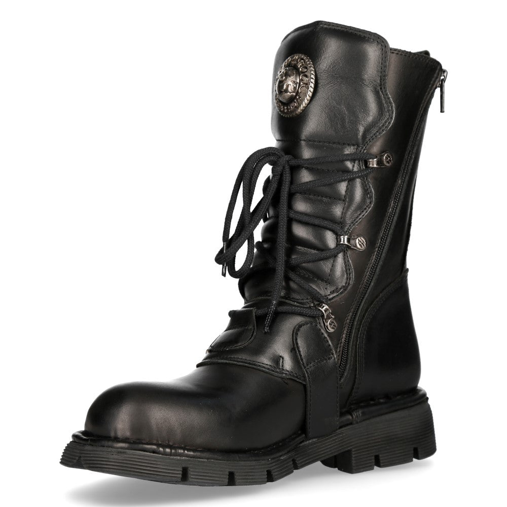 Lado interior de la bota New Rock M-1473-S1 con cremallera y ganchos de la cordonera