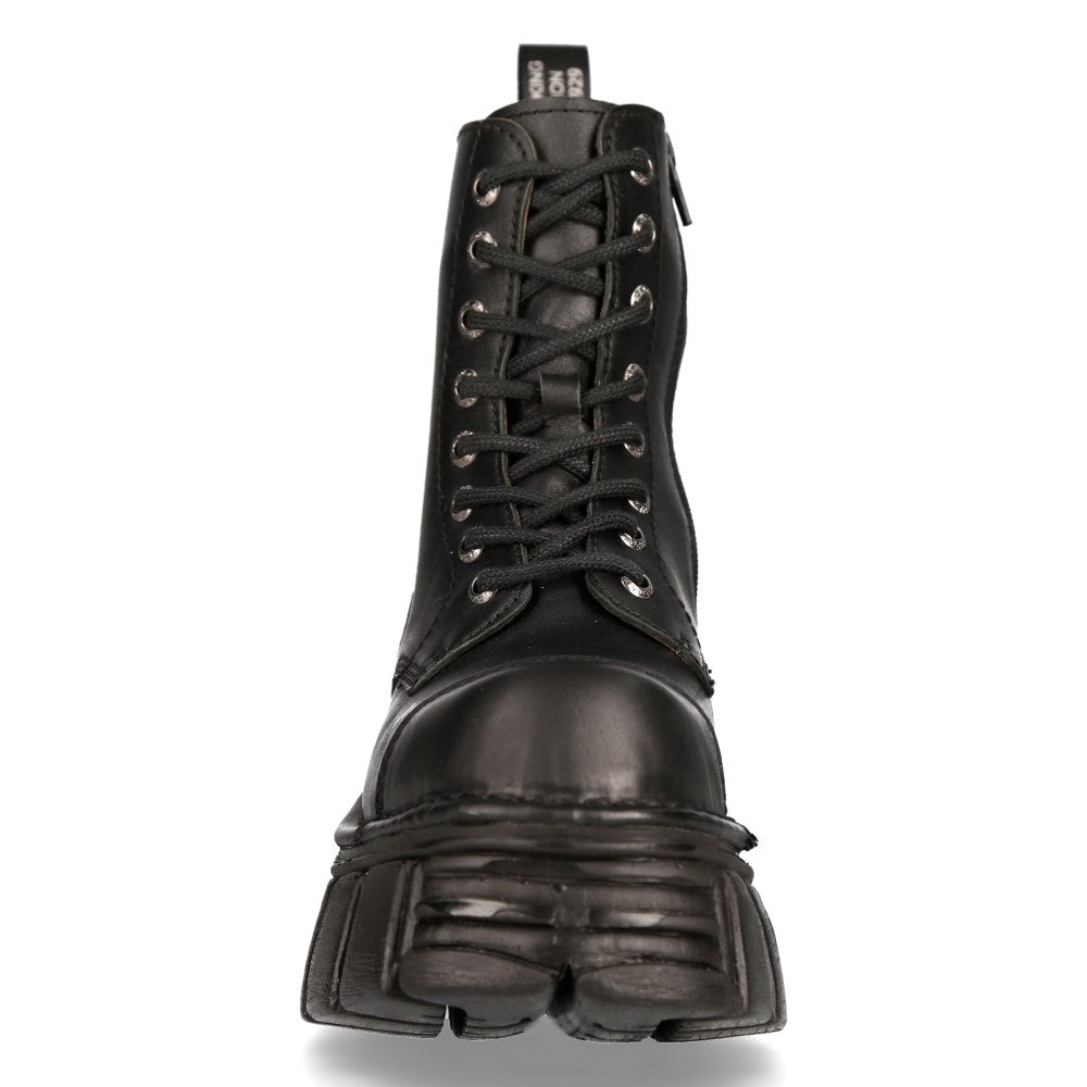 Vista frontal del botín negro New Rock M-NEWMILI083-S39 con puntera y cordones