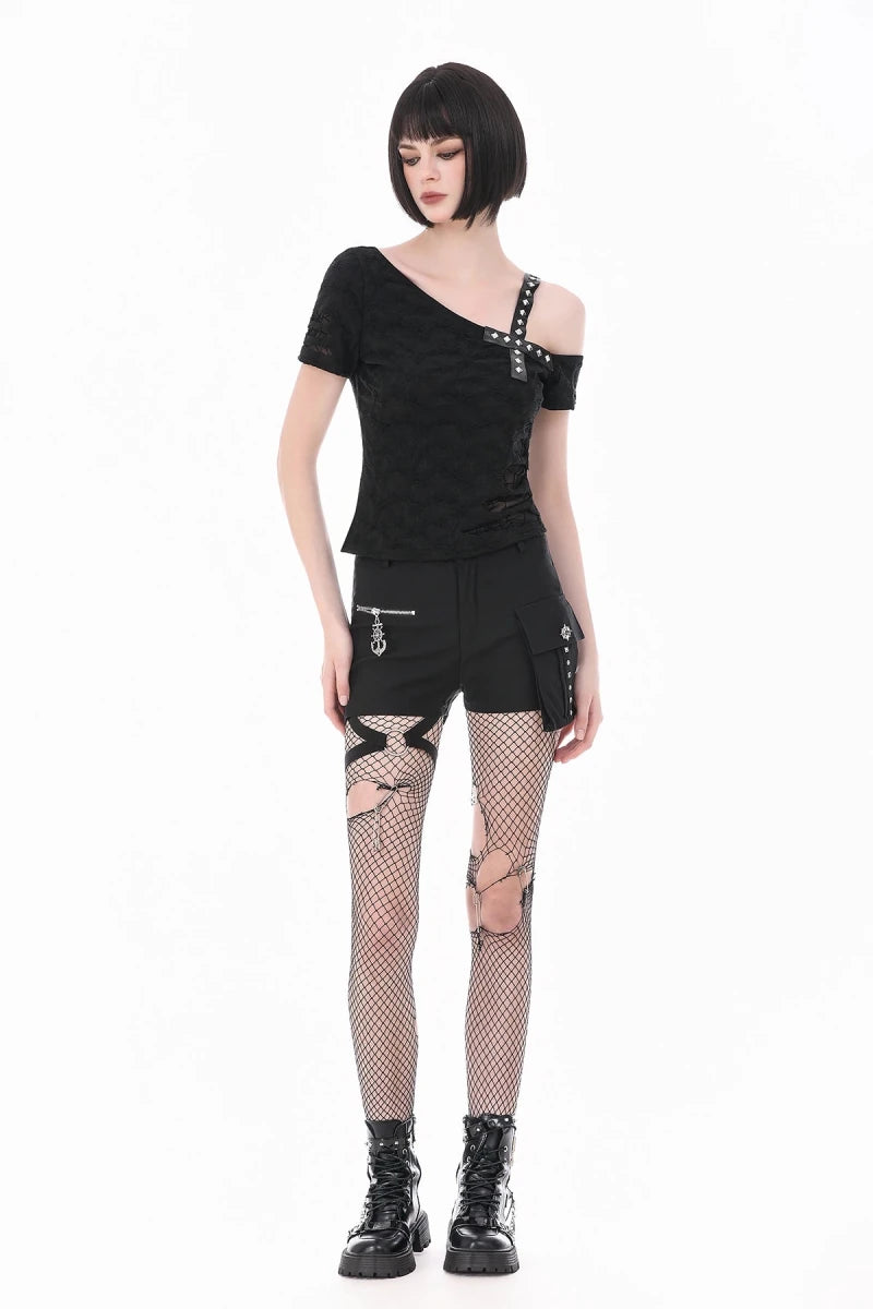 Camiseta Asimétrica con Cruz de Tachuelas y Hombro al Aire - Crazyinlove