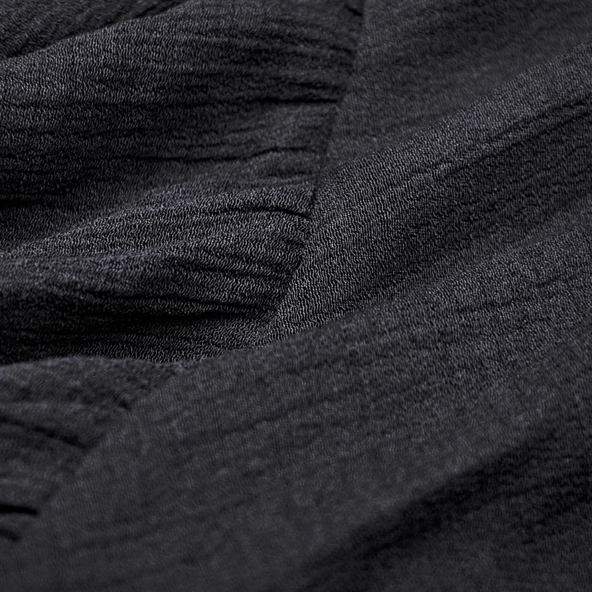 Falda Asimétrica de Tul Negro con Capas y Volantes - Crazyinlove