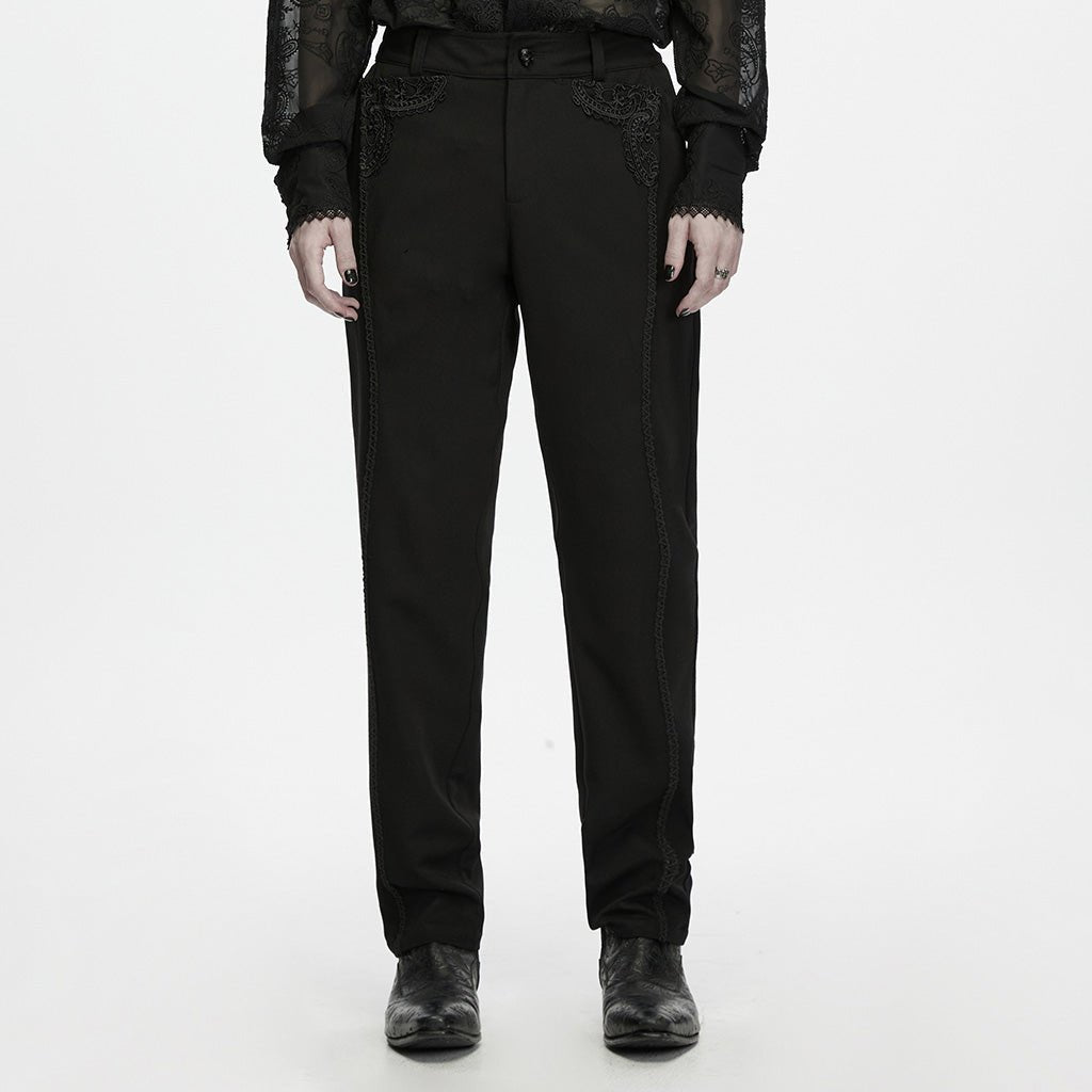 Pantalón negro slim con encaje aplicado puesto, vista frontal