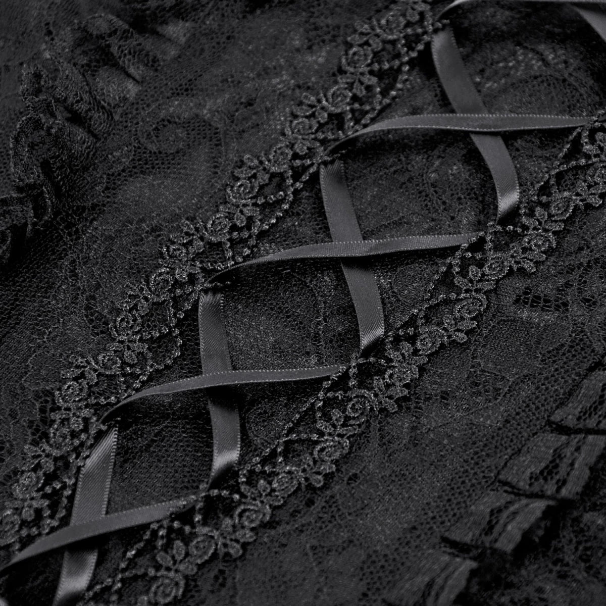 Top de Encaje con Lazada Frontal y Tirantes - Crazyinlove