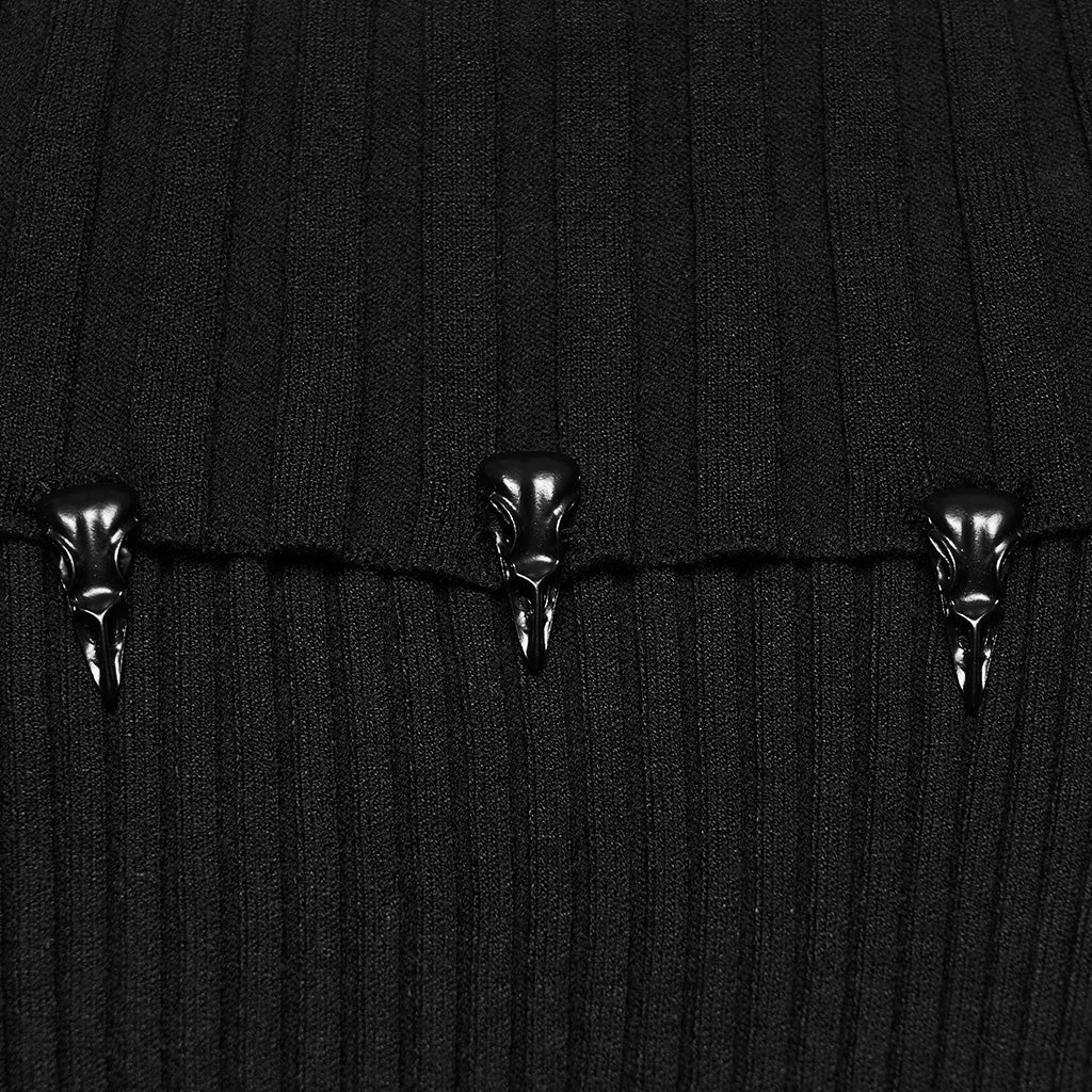 Top de Punto Negro Corto con Hombros Descubiertos y Broches Metálicos - Crazyinlove