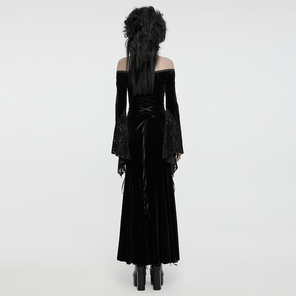 Espalda del vestido gótico negro con lazada de cinta de terciopelo
