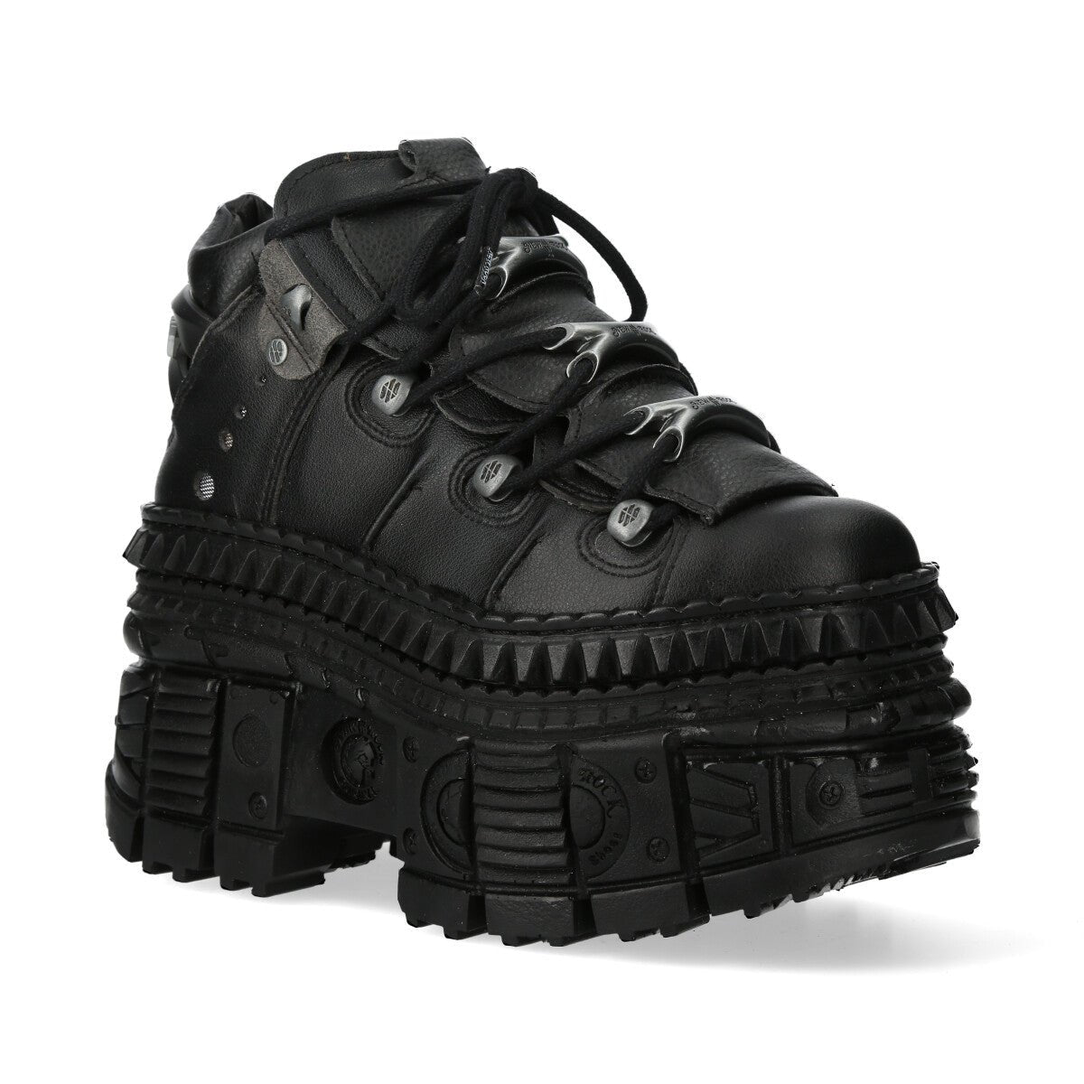Zapato New Rock M-WALL106-V16 en ángulo delantero con placa metálica en la caña