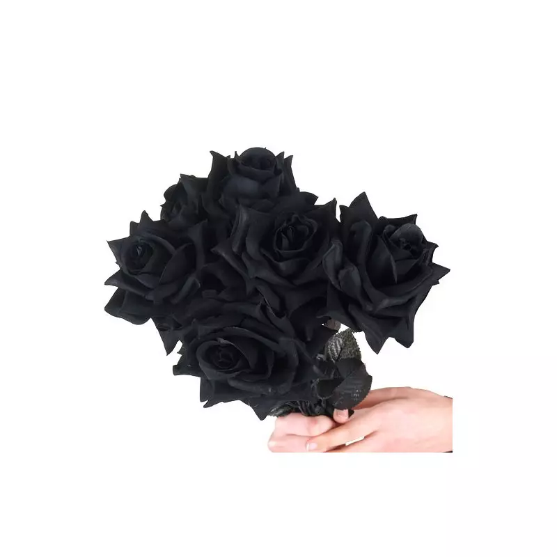 Bouquet 6 Black Roses from Style Brand at €16.20