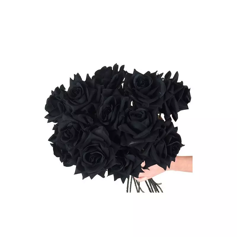 Bouquet 12 Black Roses from Style Brand at €29.90