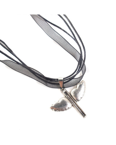 Collar con Cruz y Alas