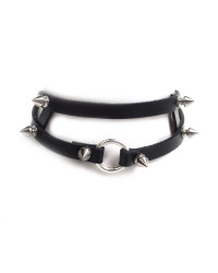 Collar Tipo Arnés con Aro y Tachuelas de Pico