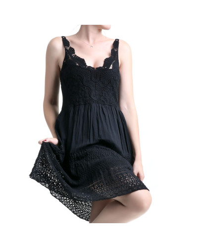 vestido negro con encaje