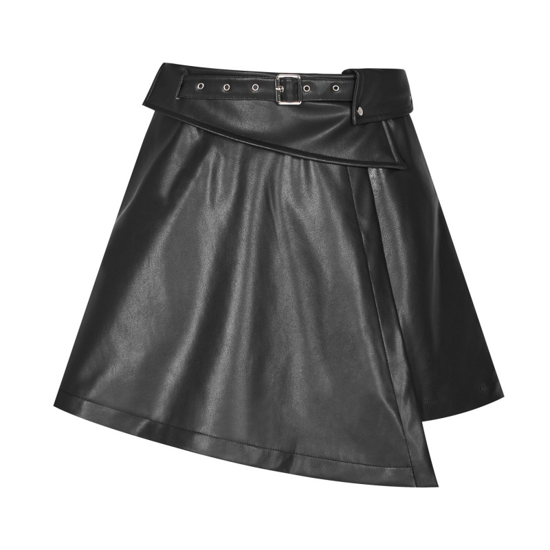 asymmetric-gothic-skirt-made-of-faux-leather