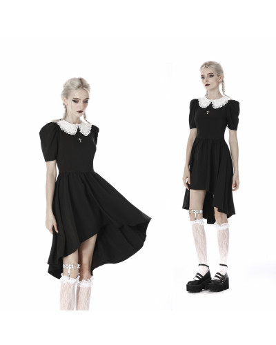 vestido negro con cuello blanco