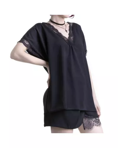 Wide T-Shirt with Lace from Style Brand at €15.00
