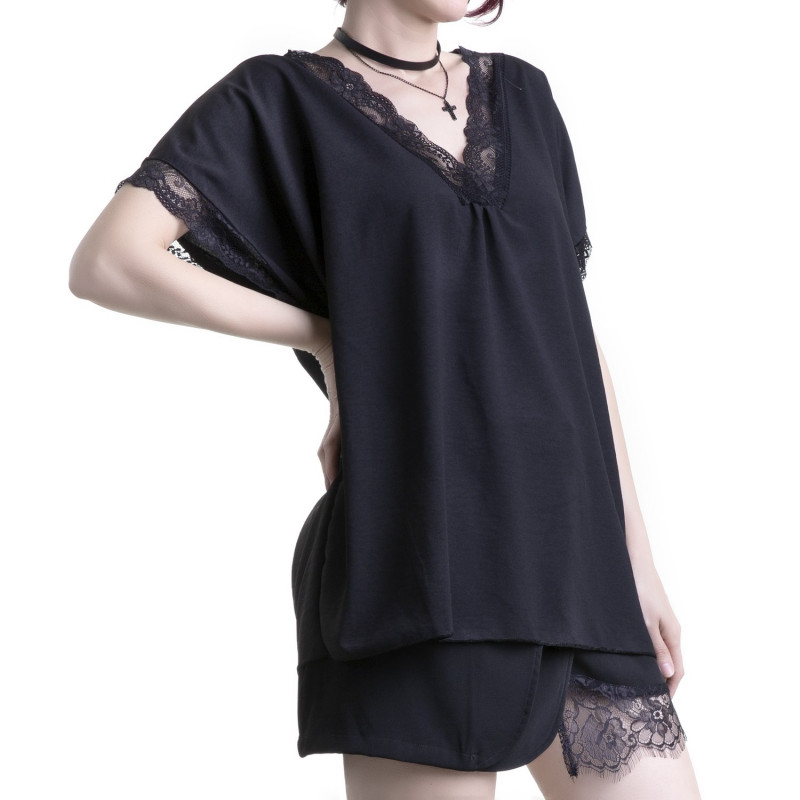 camiseta negra