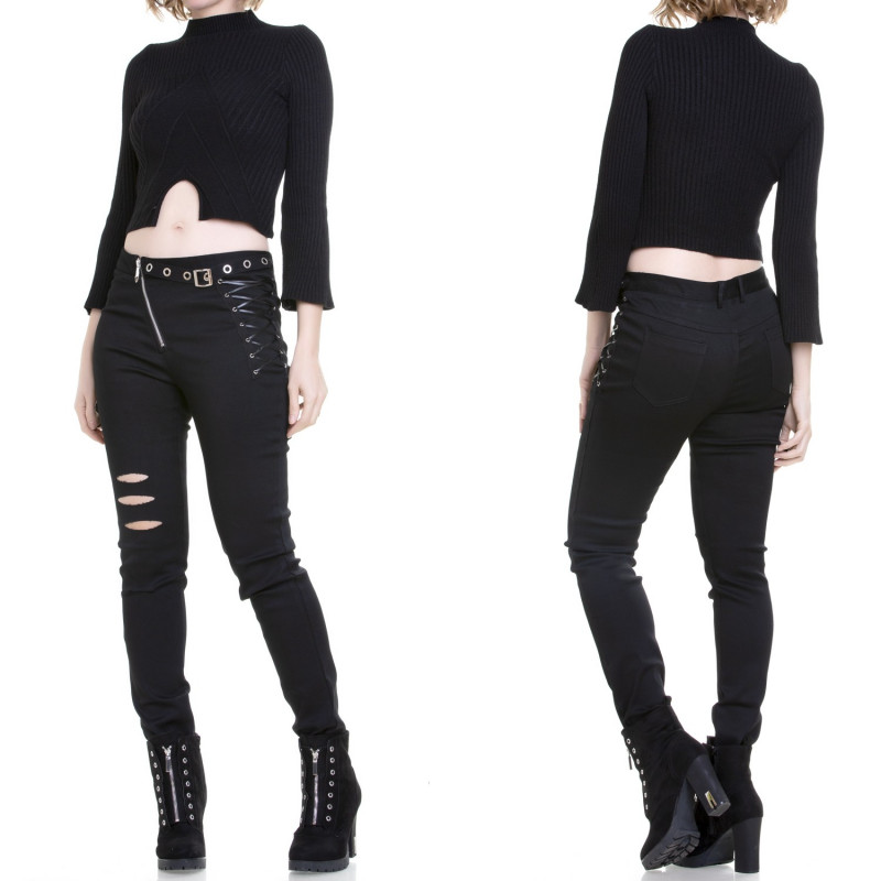 Kurzer Schwarzer Pullover