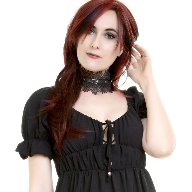 Guipure Choker