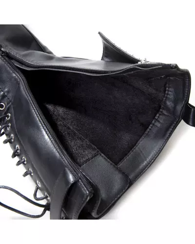 Stiefel mit Taschen und Nieten der Style-Marke für 29,90 €