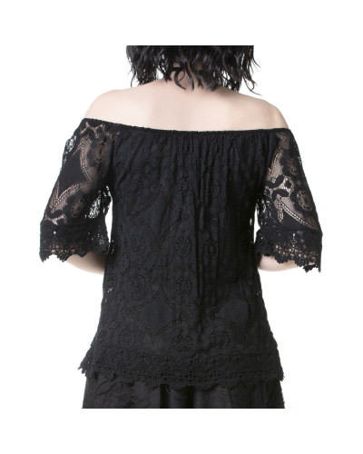 Camiseta Gótica con Encaje