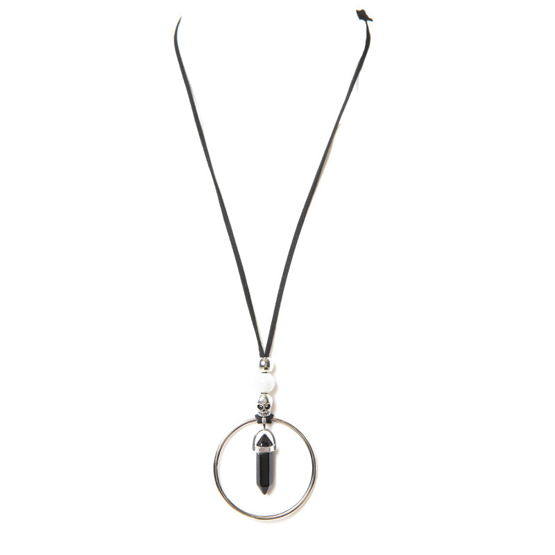 Collar con Calavera y Piedra