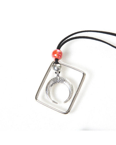 Collar con Luna y Bolita