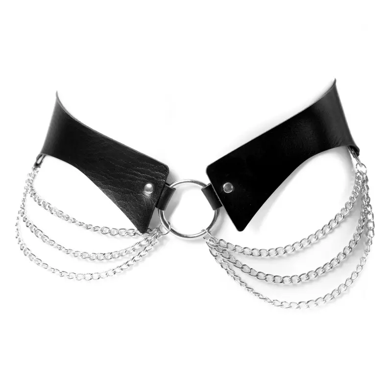 Belt with Chains from Style Brand at €9.00