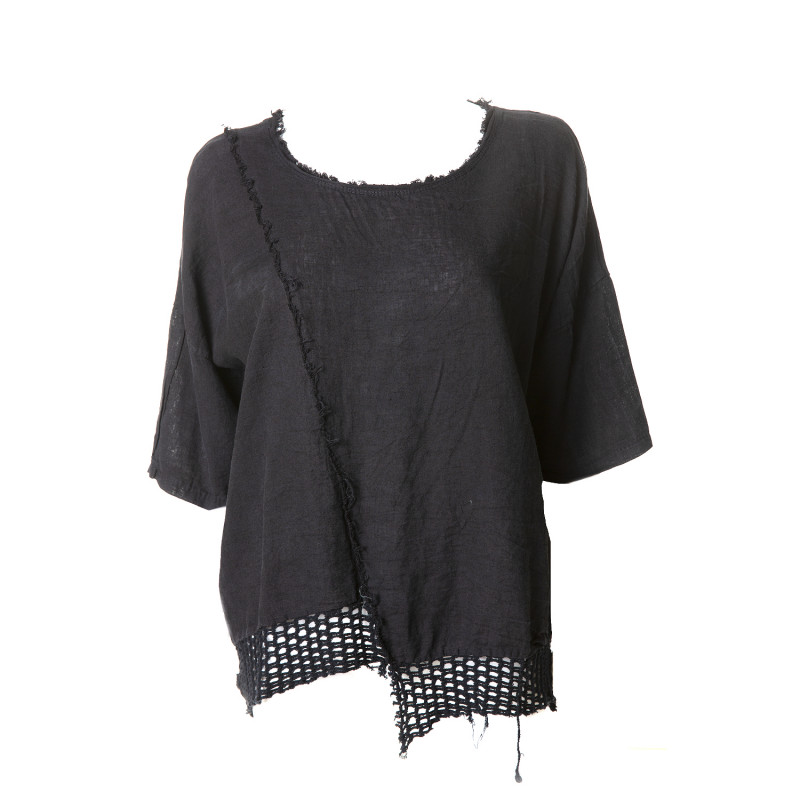 Camiseta Asimétrica con Rejilla