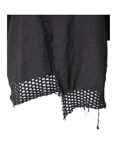 Camiseta Asimétrica con Rejilla