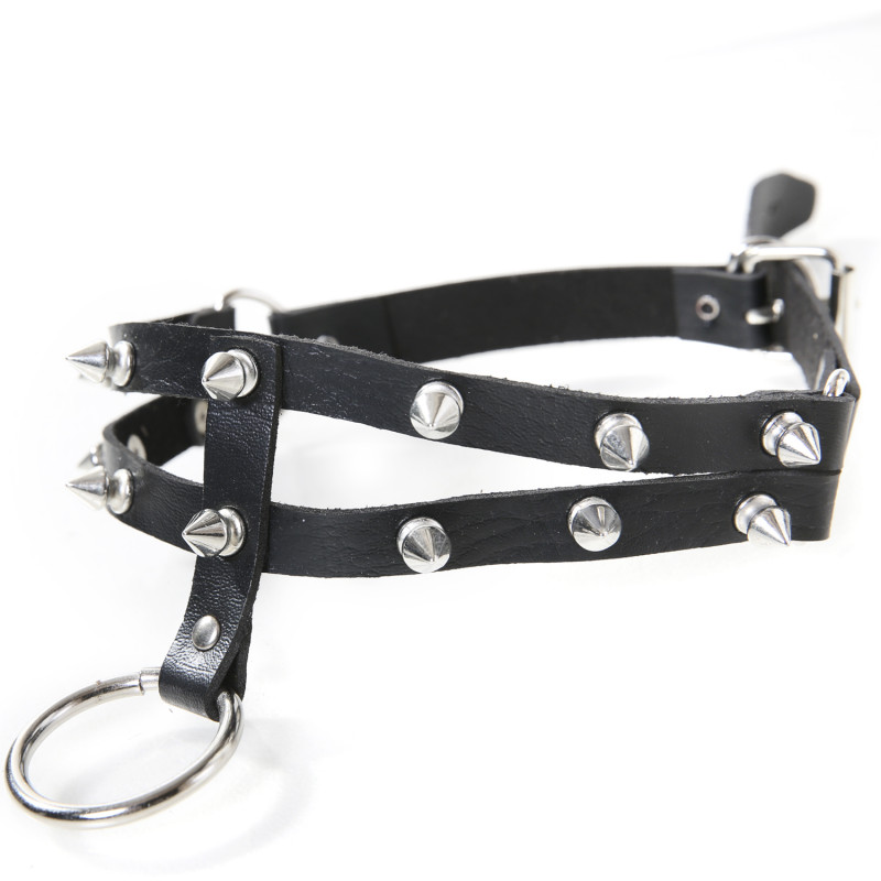 Halsband mit Stacheln