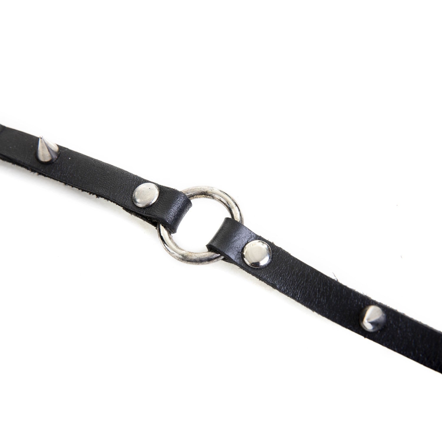 choker con pinchos