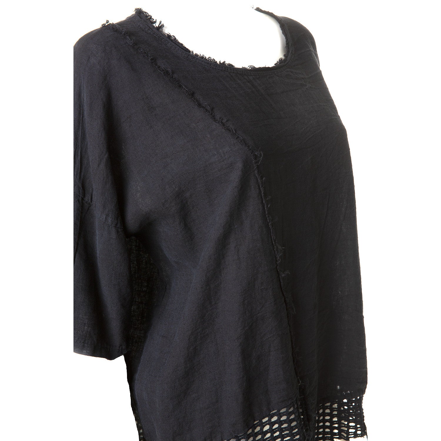 Camiseta Asimétrica con Rejilla