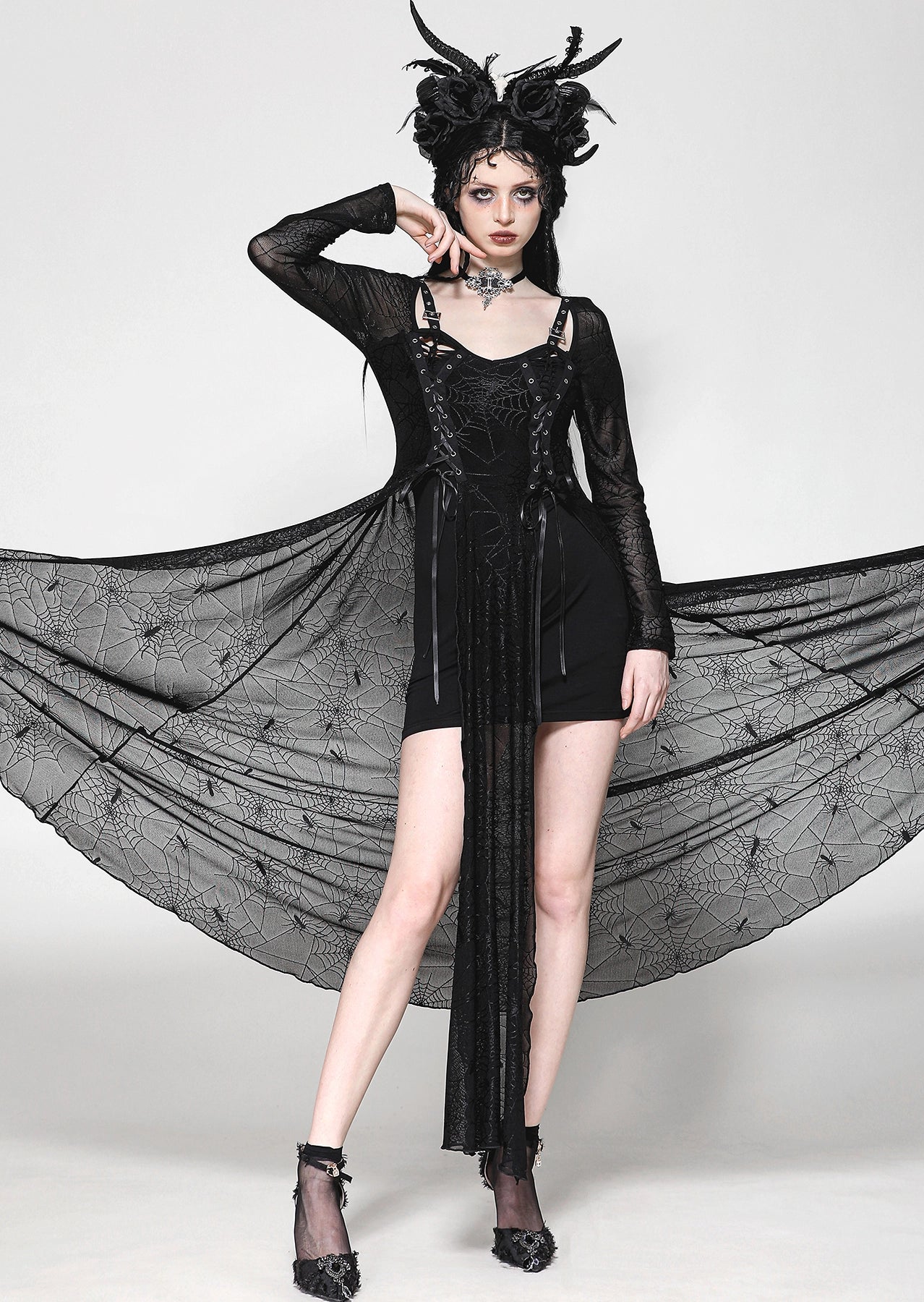 Vestido Gótico Largo Telaraña con Hebillas y Corsé