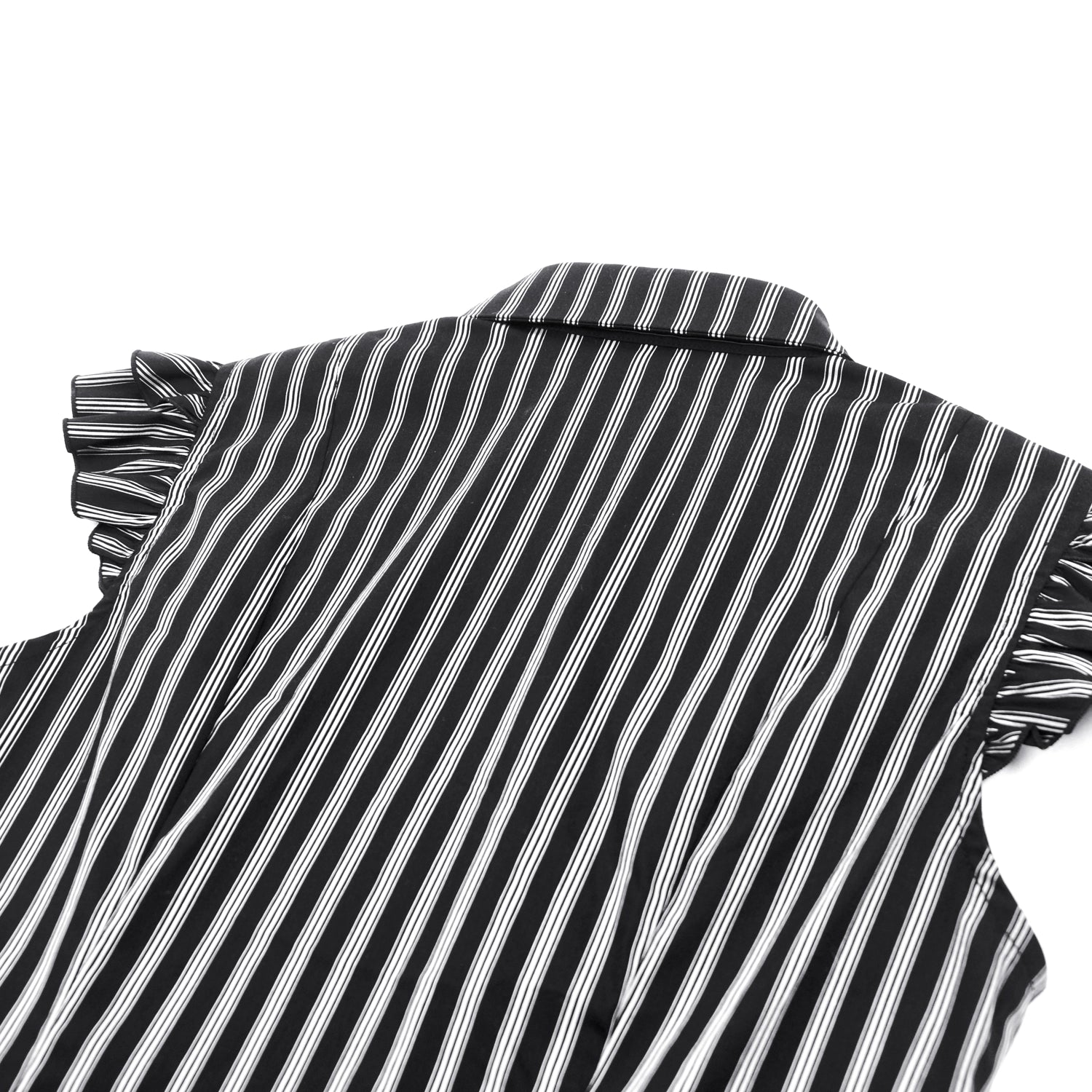 Blusa a Rayas con Broche Camafeo y Volantes