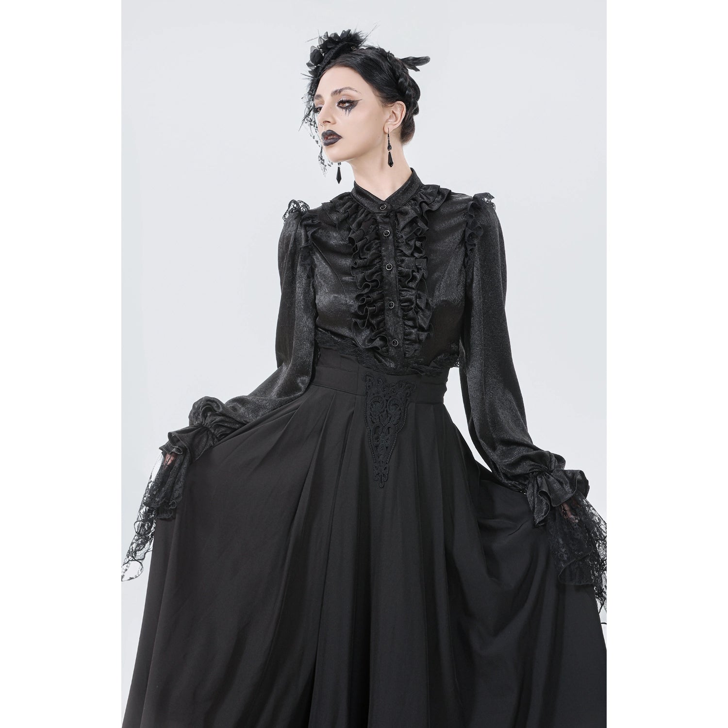 Falda Larga Victoriana de Talle Alto y Encaje