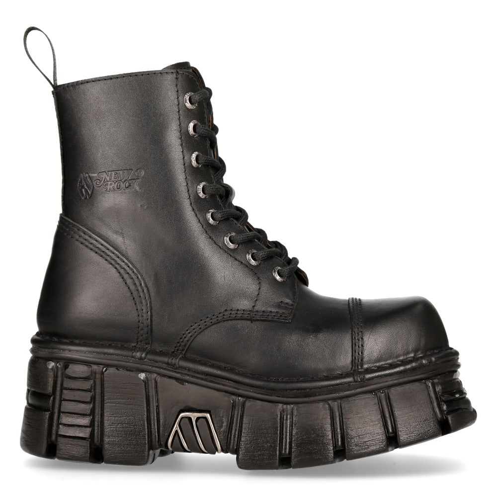 Botín militar negro New Rock M-NEWMILI083-S39, perfil exterior con logotipo plateado en la suela