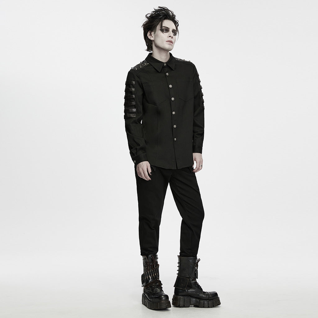 Look completo con la camisa punk, pantalón pitillo y botas de plataforma no incluidos