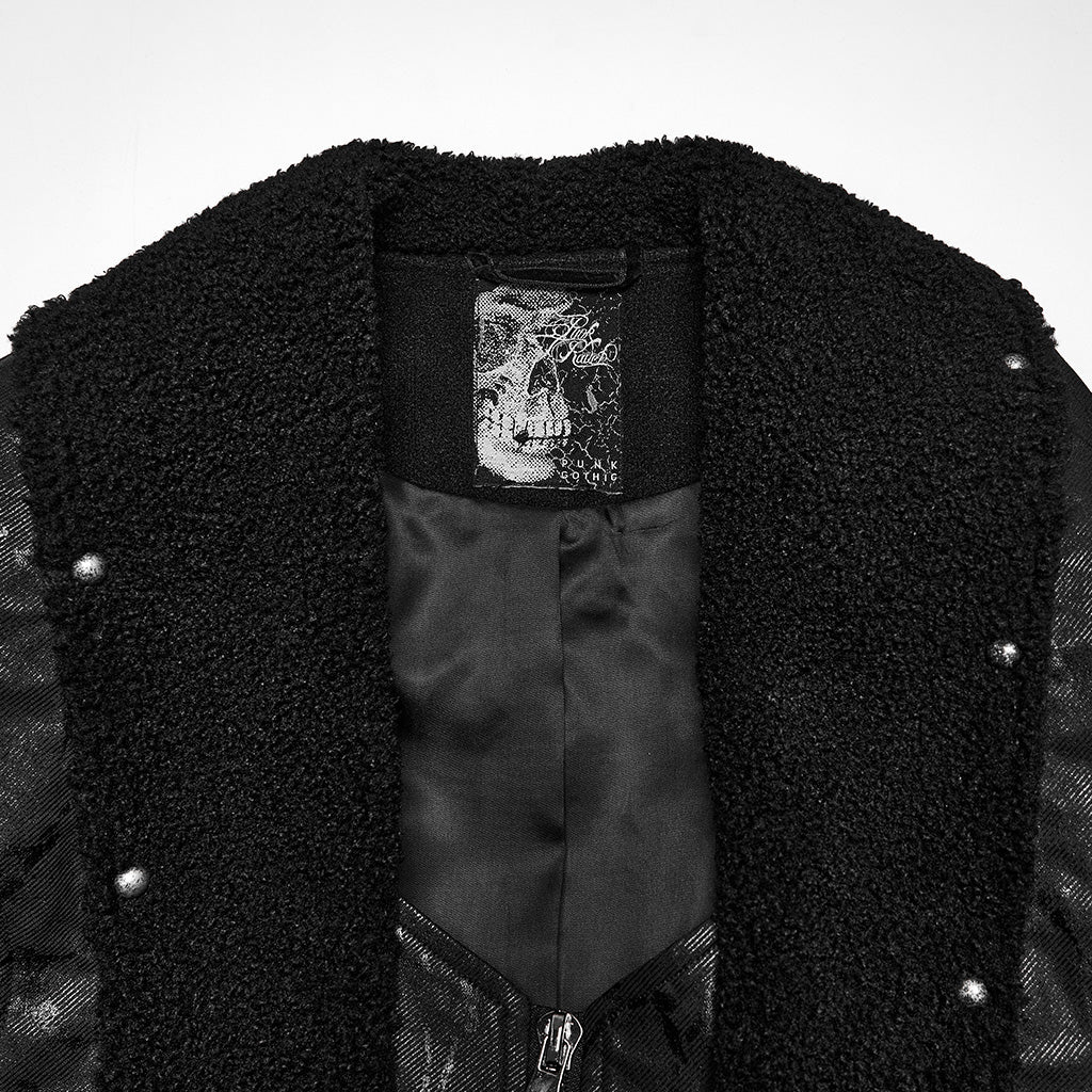 Interior del cuello con etiqueta de calavera, forro y borde de borreguito
