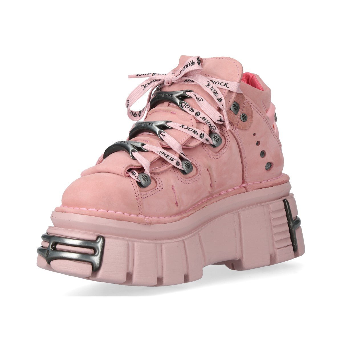 Detalle de la lazada y la puntera del botín rosa de piel New Rock