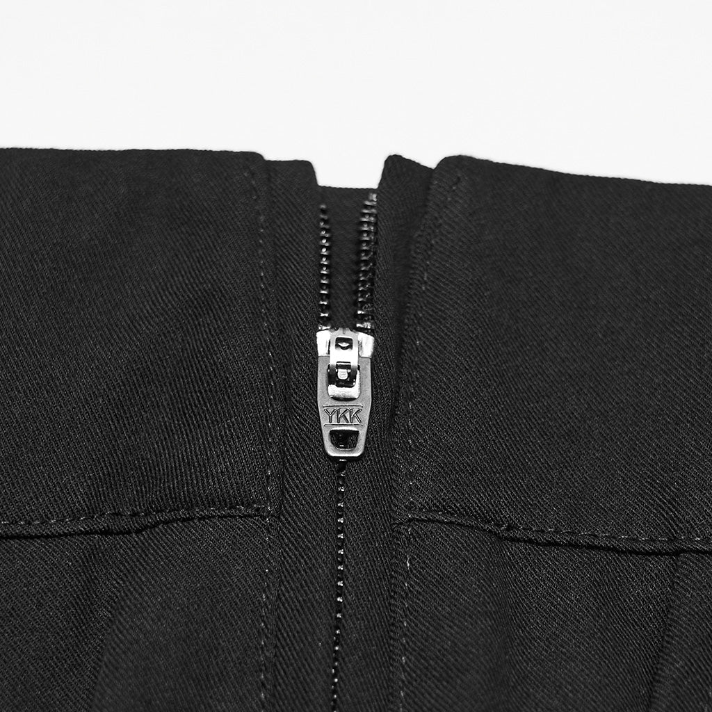Cremallera metálica de la bragueta del pantalón de vestir negro