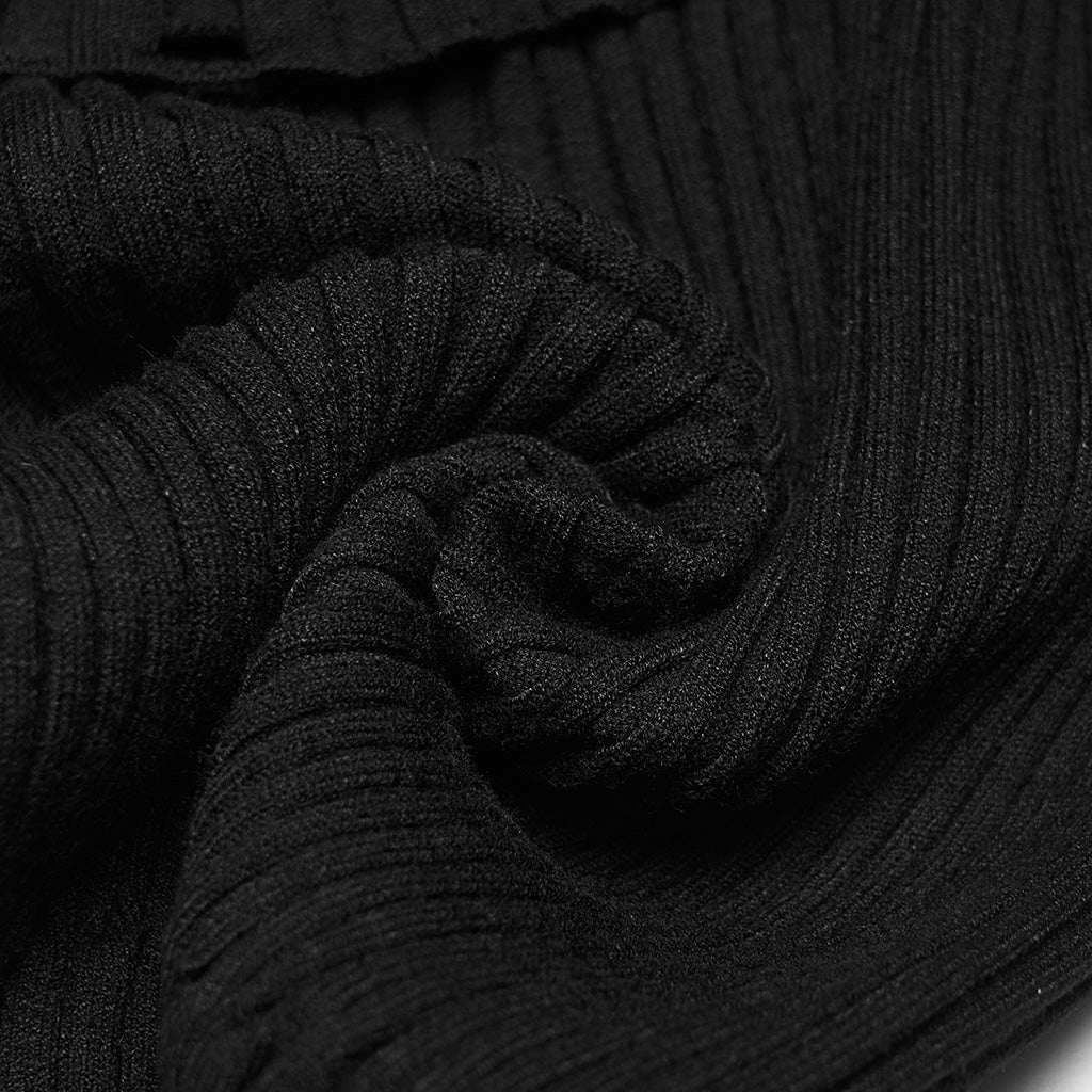 Top de Punto Negro Corto con Hombros Descubiertos y Broches Metálicos - Crazyinlove