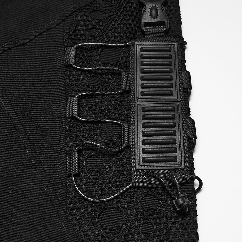 Detalle del panel lateral con placas de goma y cordón elástico entre presillas