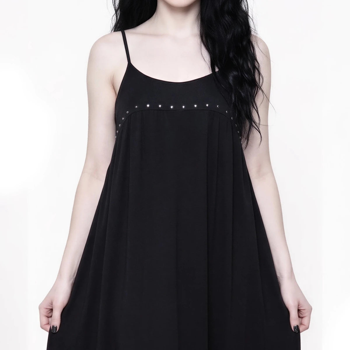 Vestido Largo con Tachuelas y Tirantes Finos - Crazyinlove